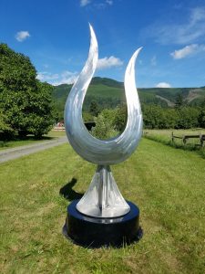 New Hope; 2001;Stainless Steel,Powder-Coated Steel; 14'x5'x4'; $20,000